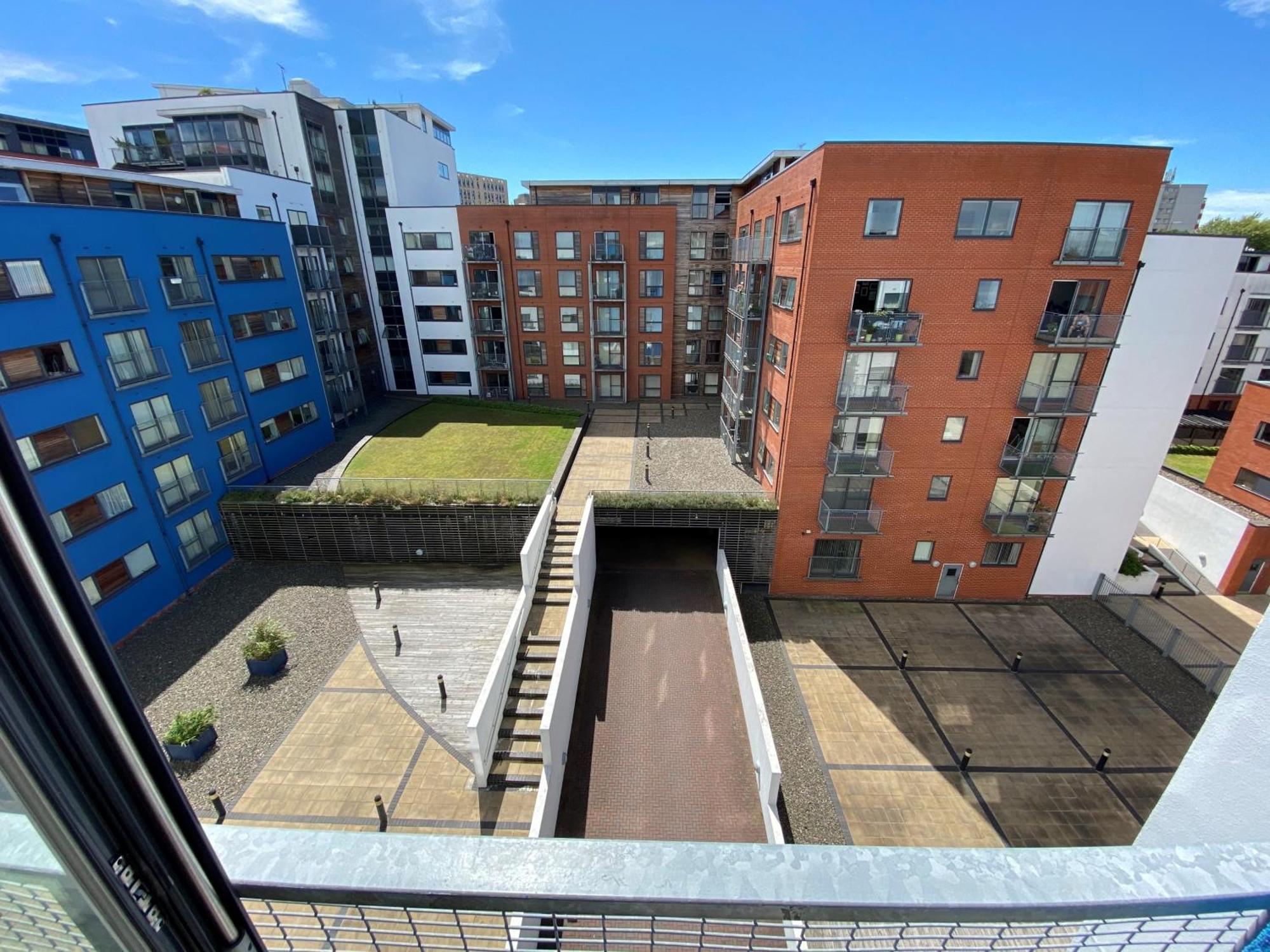 1br Sherborne Street